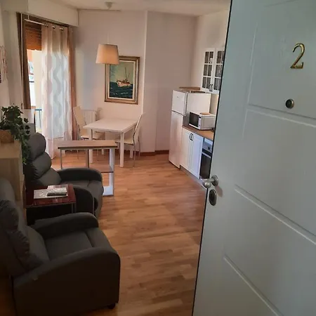 Apartament Happy Moments 2 *